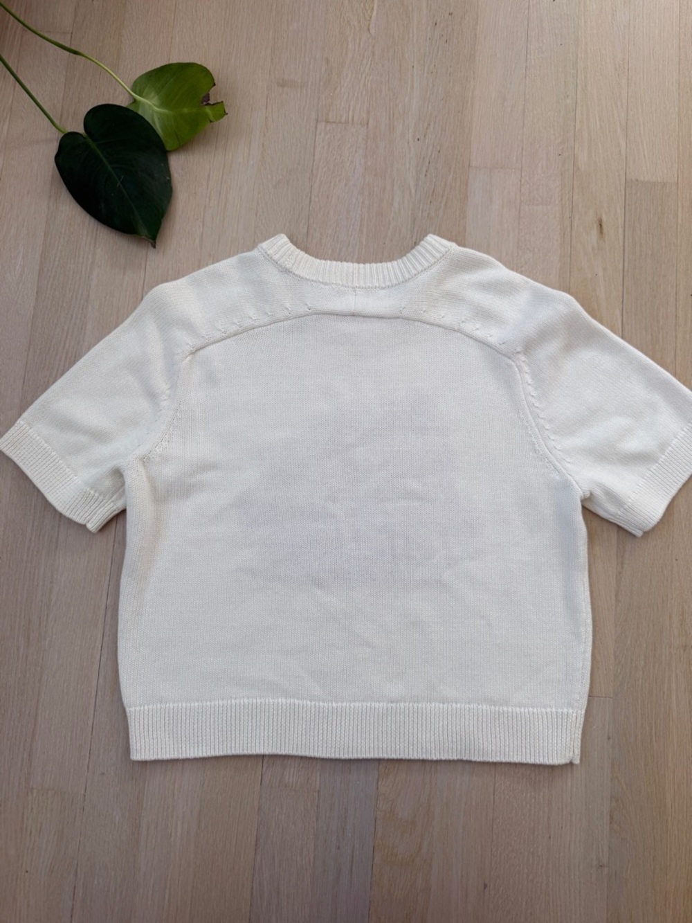 Abercrombie & Fitch Nantucket Crab Knit Tee - Picture 5 of 10